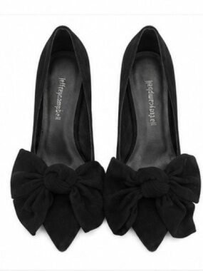 Grand Dame suede pumps. NWT and Box
Size 9. Jeffrey Campbell